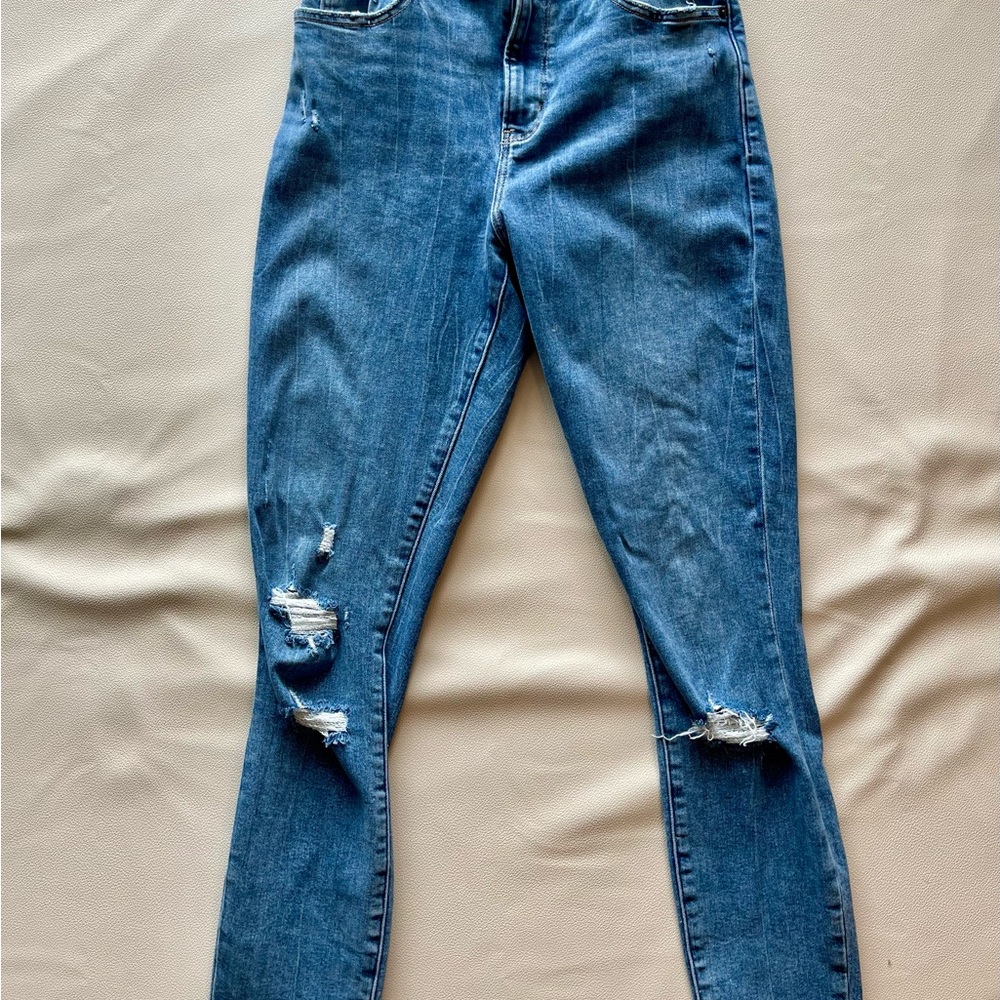 Abercrombie & Fitch Super Skinny Ankle Jeans